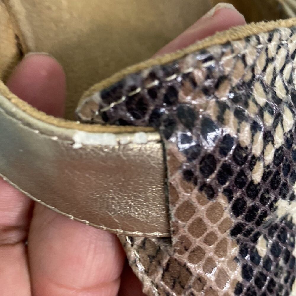 Vionic Ortho heel Technology Snake Print Sandals.Size 7 see video - Picture 11 of 13